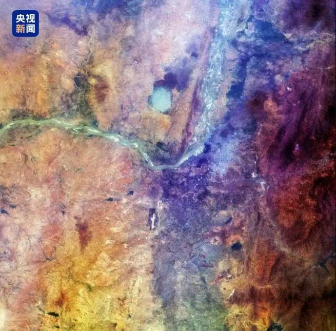 缅甸强震前后卫星对比图