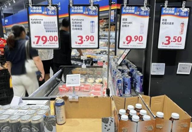 五一最火穷鬼超市被3万人搬空货架