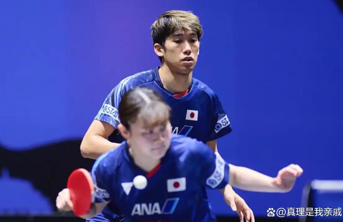 日本选手战胜国乒后激动捂脸痛哭