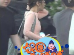 黄圣依健完身逛古玩店 身材凹凸有致 这是什么情况？
