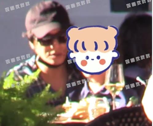 陈坤身材发福 胖到下颌线消失
