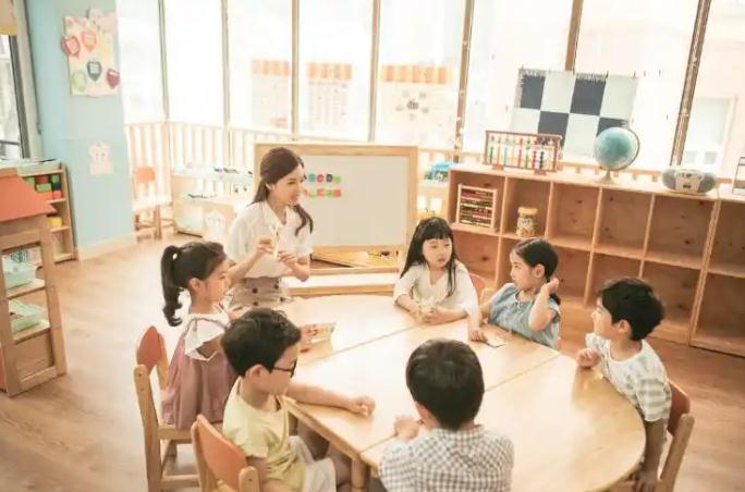 幼儿园一年关掉2万所