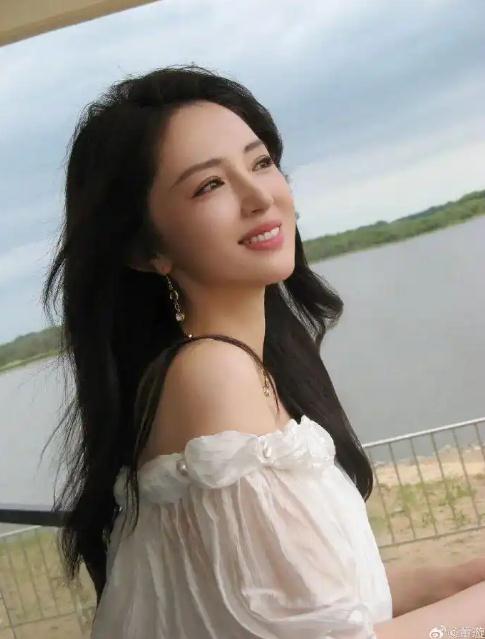 董璇官宣再婚
