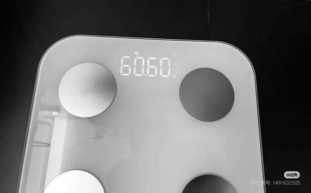 黄轩晒健身照体重仅60公斤