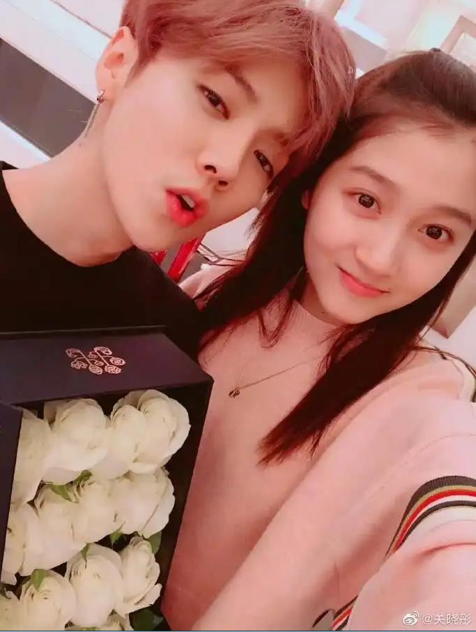 鹿晗零点没祝关晓彤生日快乐