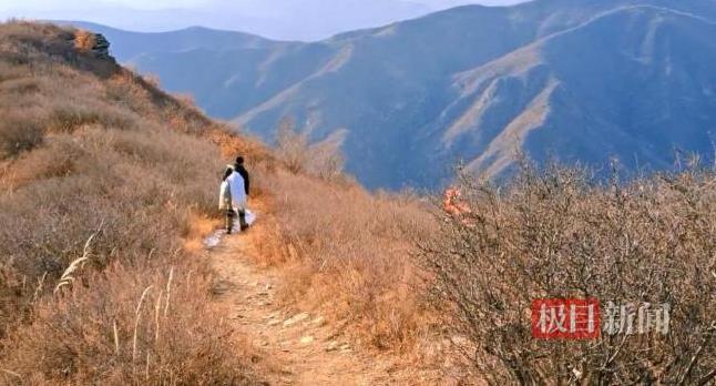 男子10年进山371次捡了2万多斤垃圾