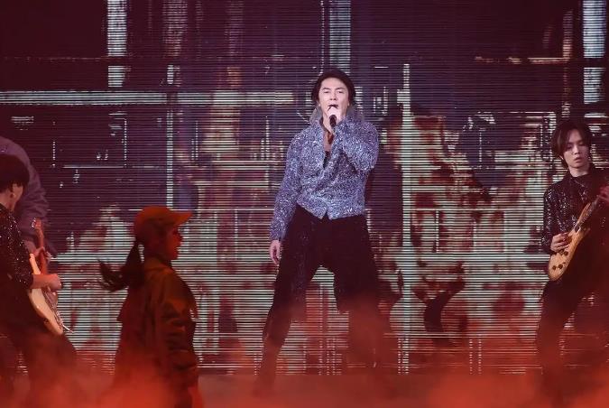 郑伊健宣布取消日本演唱会