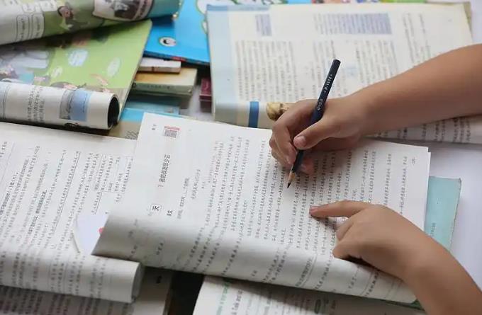 全国小学初中已全部替换新教材