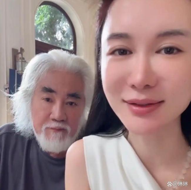 张纪中妻子备孕5胎