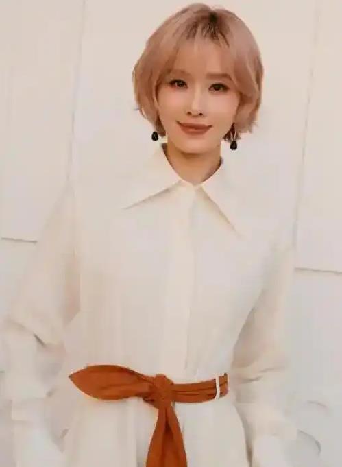 群演称刘诗诗一点架子都没有